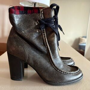 Von Dutch Stylish Brown Ankle High-heel Boots